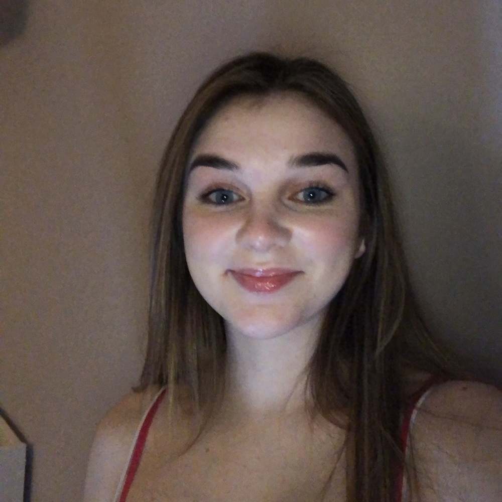 Meet your Posher, Carly